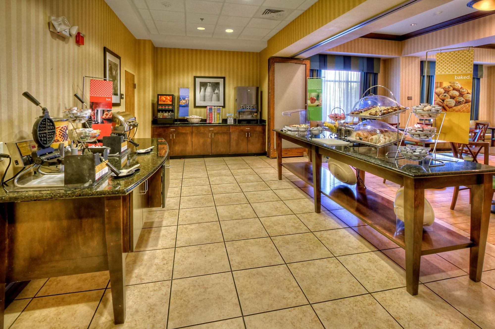 Hampton Hotel 3*